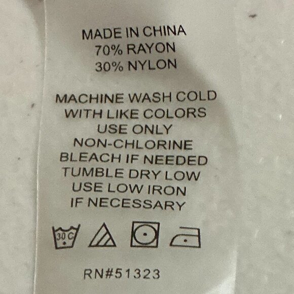 Vince Camuto Women's Pintuck Flutter Sleeve Floral Pattern Voile Blouse Size Sm - Picture 14 of 16